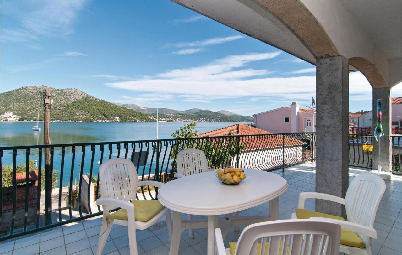 2 Bedroom Cozy Apartment In Marina Exterior photo